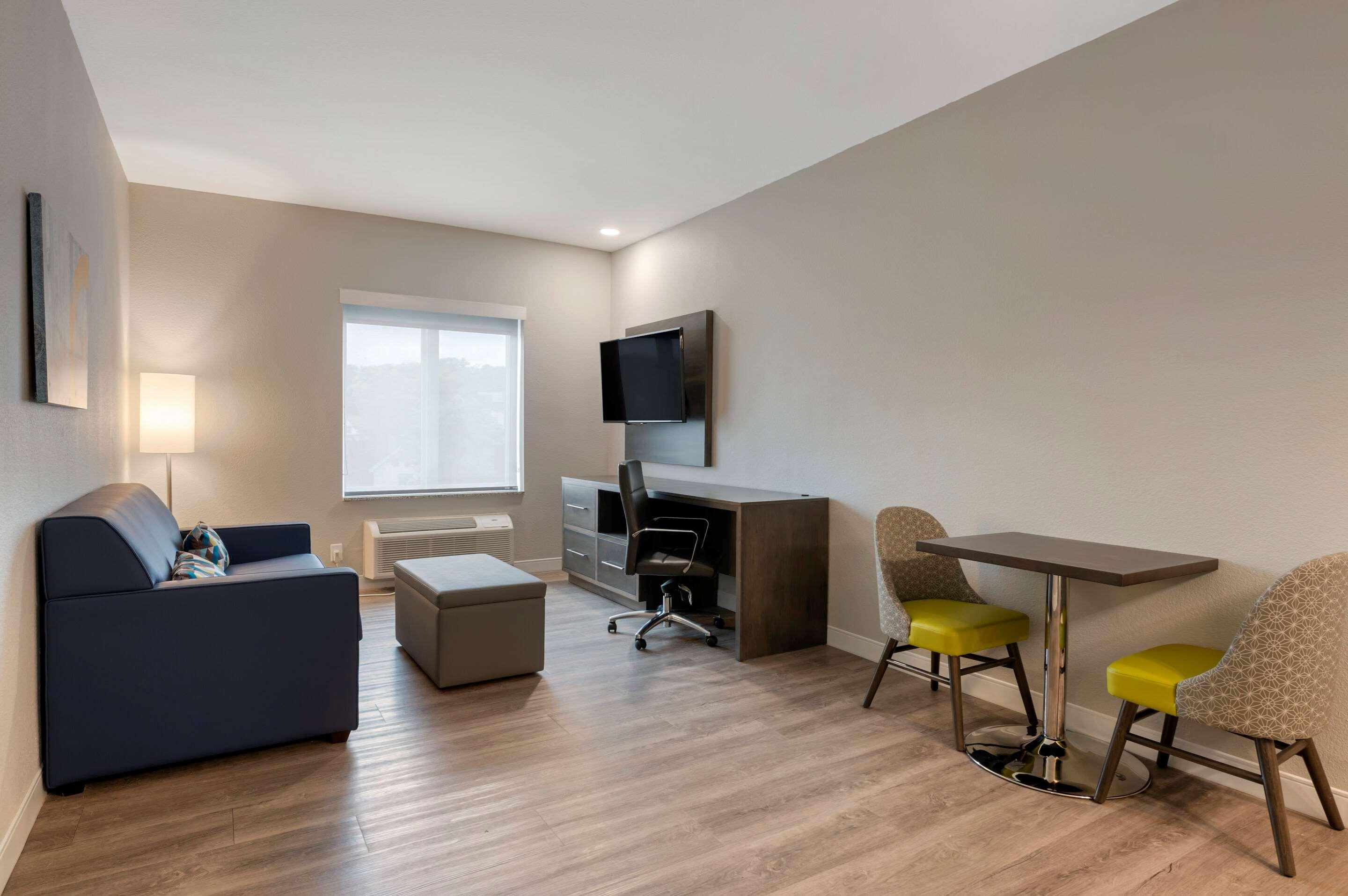 Mainstay Suites Cincinnati University - Uptown Exterior photo